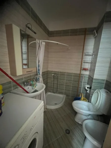 Tirane, shitet apartament 2+1 Kati 5, 90 m² 110.000 € (Rruga Muhamet Deliu)