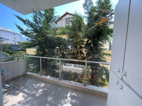 Tirane, jepet me qera apartament 2+1+Ballkon Kati 2, 97 m² 500 € (Rruga Fuat Toptani)