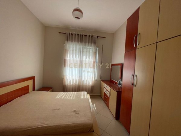 Tirane, jepet me qera apartament 2+1+Ballkon Kati 2, 97 m² 500 € (Rruga Fuat Toptani)