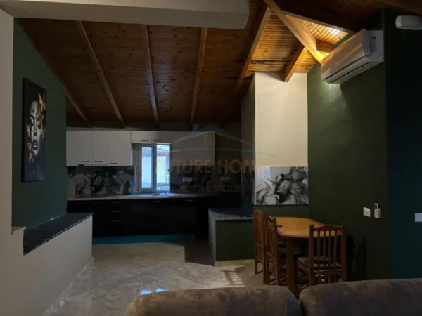 Sarande, shitet apartament 3+1 Kati 8, 178 m² 265.000 € (Sarande)
