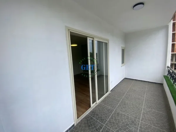 Durres, shitet apartament 1+1+Ballkon Kati 4, 42 m² 45.000 € (Shkembi i Kavajes, Durres)