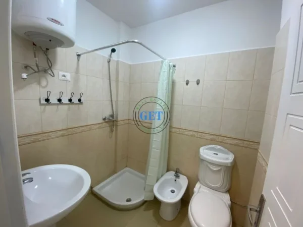 Durres, shitet apartament 1+1+Ballkon Kati 4, 42 m² 45.000 € (Shkembi i Kavajes, Durres)