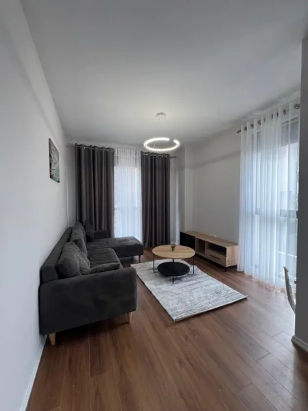 Tirane, shitet apartament 2+1 Kati 2, 105 m² 179.000 € (Xhamllik)