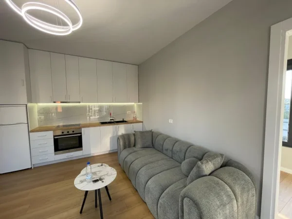 Tirane, shitet apartament 2+1 Kati 3, 89 m² 128.000 € (Yzberisht)