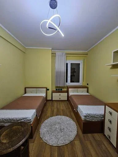 Tirane, shitet apartament 2+1 Kati 3, 89 m² 128.000 € (Yzberisht)
