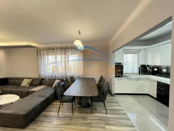Tirane, jepet me qera apartament 3+1+Aneks+Ballkon Kati 2, 145 m² 1.000 € (Sauk)