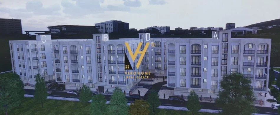 Tirane, shitet apartament 4+1+Ballkon , 500 m² 300.000 € (GOLEM)