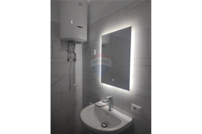 Tirane, jepet me qera apartament 2+1+Ballkon Kati 2, 97 m² 300 € (Paskuqan)