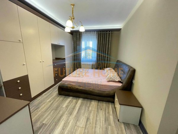 Tirane, jepet me qera 3+1+Ballkon Kati 2, 144 m² 1.000 € (Rezidenca Touch of Sun Sauk.)
