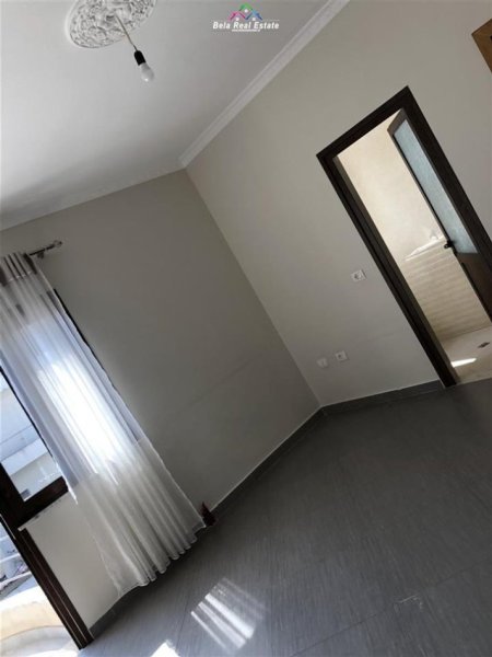 Tirane, jepet me qera Vile 2+1 Kati 2, 119 m² 370 € (5 maji)