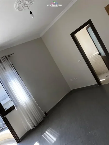 Tirane, jepet me qera Vile 2+1 Kati 2, 119 m² 370 € (5 maji)