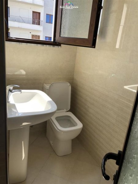 Tirane, jepet me qera Vile 2+1 Kati 2, 119 m² 370 € (5 maji)