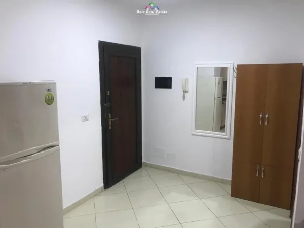 Tirane, jepet me qera apartament 2+1 Kati 2, 80 m² 420 € (yzberisht)