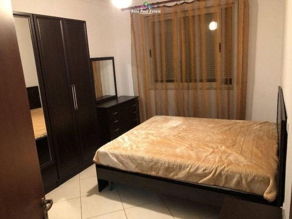 Tirane, jepet me qera apartament 2+1 Kati 2, 80 m² 420 € (yzberisht)