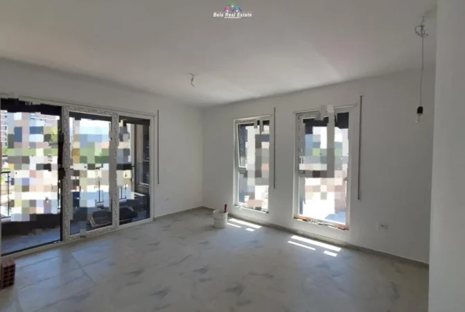 Tirane, jepet me qera zyre Kati 2, 67 m² 500 € (Rruga Don Bosko)