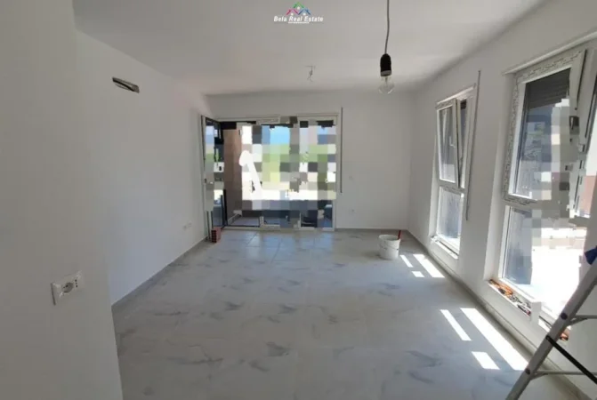 Tirane, jepet me qera zyre Kati 2, 67 m² 500 € (Rruga Don Bosko)