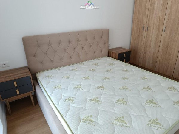 Tirane, jepet me qera apartament 2+1 Kati 7, 75 m² 450 € (Ali Demi)