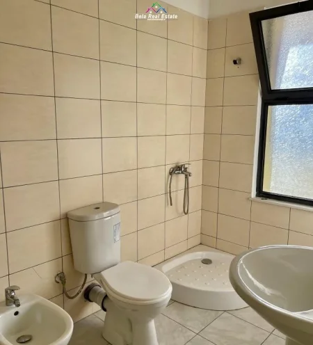 Tirane, shitet apartament 2+1 Kati 2, 140 m² 135.000 € (Mikel Maruli)