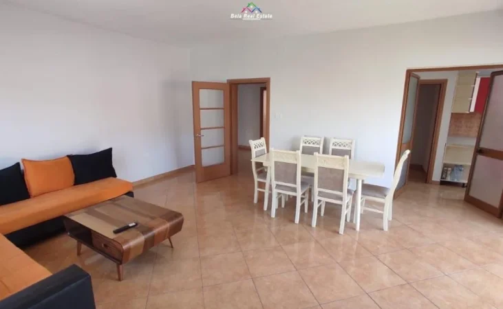 Tirane, jepet me qera Vile 3+1 Kati 3, 180 m² 850 € (Rruga e Kavajes)