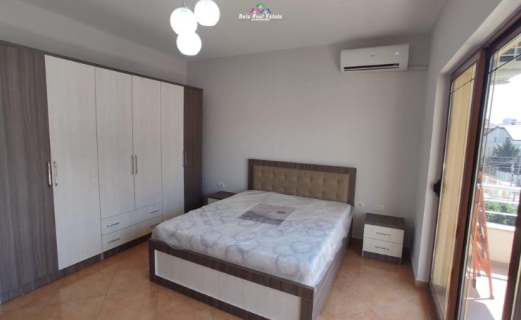 Tirane, jepet me qera Vile 3+1 Kati 3, 180 m² 850 € (Rruga e Kavajes)