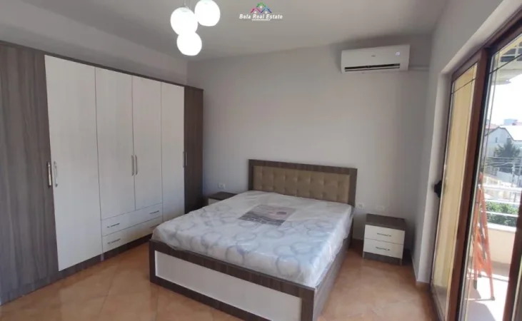 Tirane, jepet me qera Vile 3+1 Kati 3, 180 m² 850 € (Rruga e Kavajes)