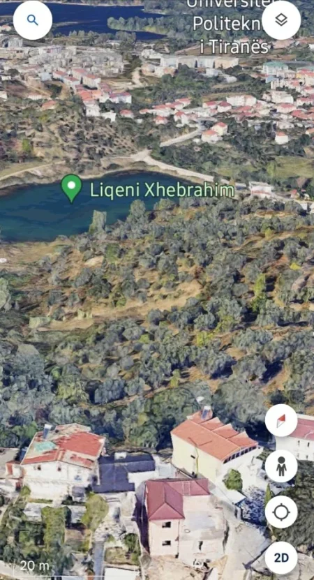 Tirane, shes truall 850 m2 350€ m2 (Mjull)