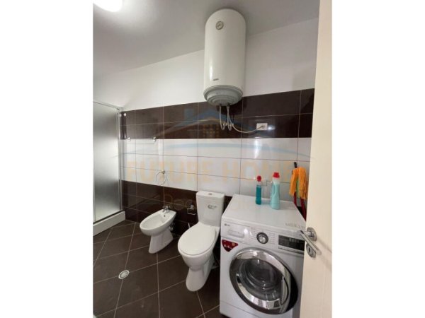 Durres Plazh, shitet apartament 2+1+Ballkon , (Pavarsia)