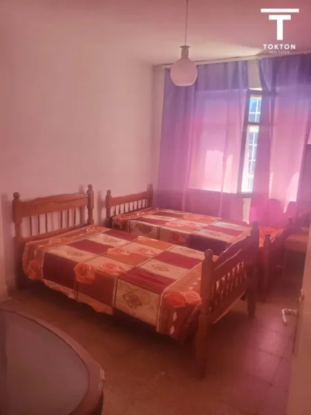 Tirane, jepet me qera apartament 3+1 , 98 m² 550 € (rr. dibres)