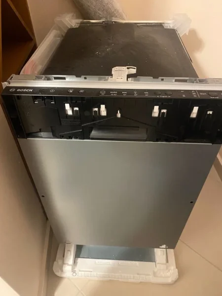 Tirane, shes lavastovilje Lavastovilje marka BOSCH e paperdorur