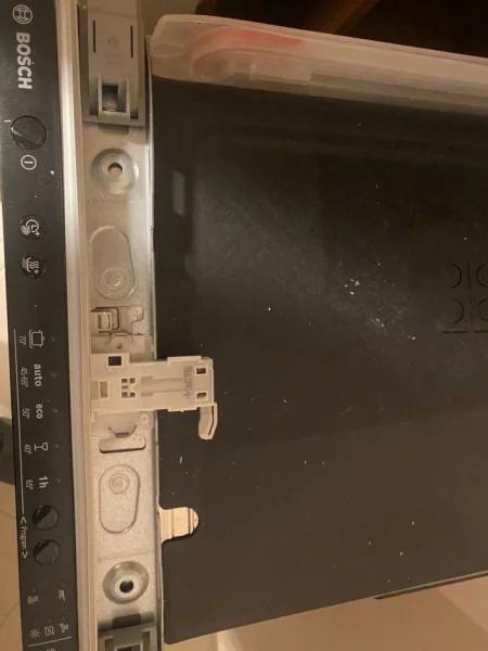 Tirane, shes lavastovilje Lavastovilje marka BOSCH e paperdorur