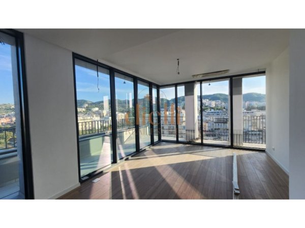 Tirane, jepet me qera apartament 2+1+Aneks+Ballkon Kati 11, 135 m² 1.000 € 