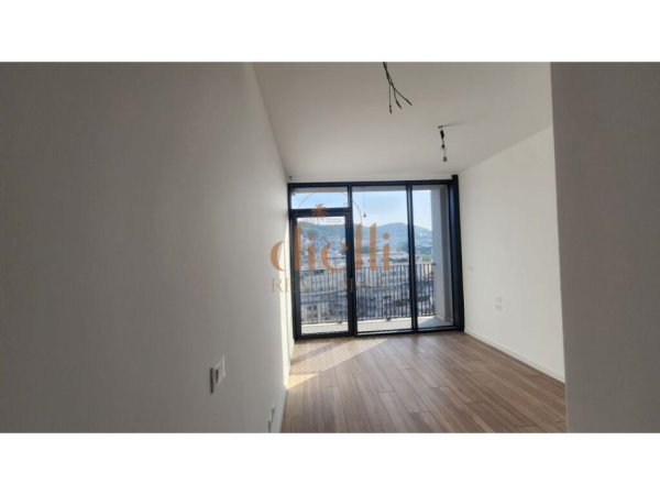 Tirane, jepet me qera apartament 2+1+Aneks+Ballkon Kati 11, 135 m² 1.000 € 