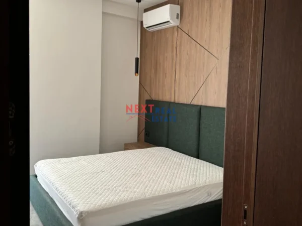 Vlore, jepet me qera apartament 1+1+Ballkon Kati 11, 74 m² 550 € (HOTEL PARTNER)