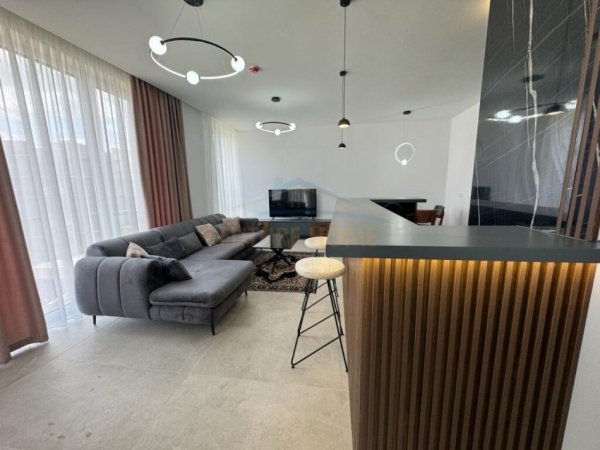 Tirane, jepet me qera apartament 2+1+2Post Parkimi Kati 2, 113 m² 1.500 € (Liqeni i Thatë)