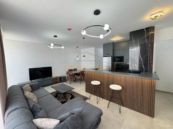 Tirane, jepet me qera apartament 2+1+2Post Parkimi Kati 2, 113 m² 1.500 € (Liqeni i Thatë)