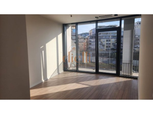 Tirane, jepet me qera apartament 2+1+Aneks+Ballkon Kati 3, 1.000 € (Lake View Residence)