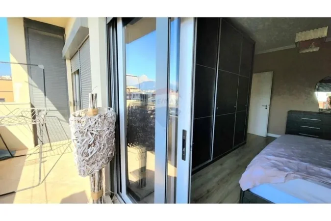 Tirane, shitet 3+1 Kati 10, 133 m² 295.000 € (Shitet apartament 3+1+2 tek Rruga e Kosovareve)