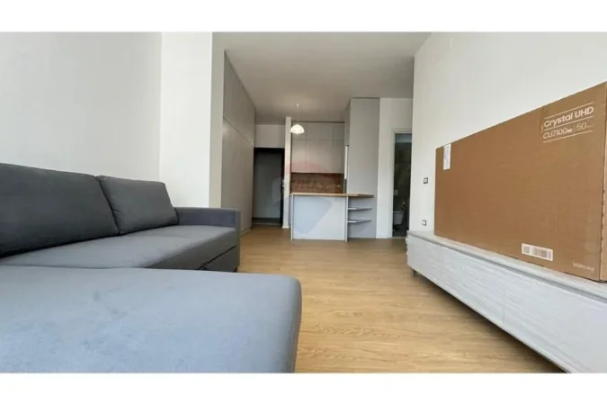 Tirane, jepet me qera apartament 1+1 , 65 m² 750 € (Qendër)