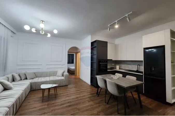 Tirane, jepet me qera apartament 2+1 Kati 6, 80 m² 550 € (Yzberisht)