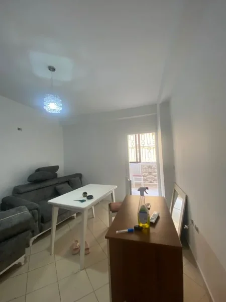 Tirane, shitet apartament 1+1+Ballkon Kati 0, 54 m² 85.000 € (RRUGA E DIBRES)