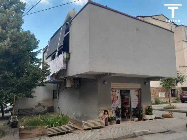 shes 2 Katshe Kati 1, 80.000 € (Shkolla Bajram Curri)