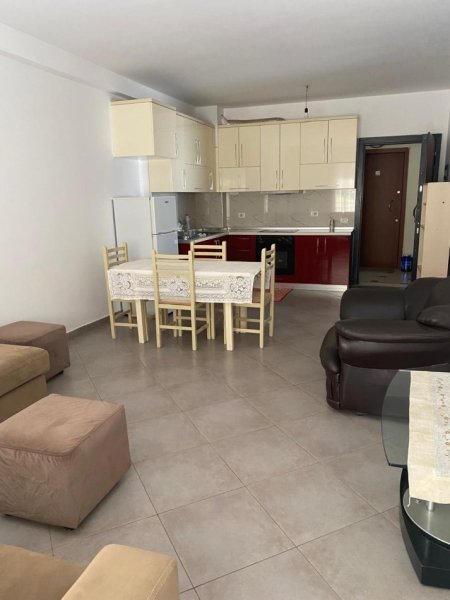 Tirane, jepet me qera apartament 2+1 Kati 4, 85 m² 450 € (Kodra e Diellit)