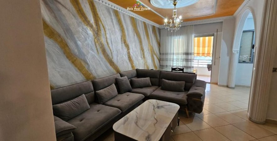 Tirane, jepet me qera apartament 2+1 Kati 4, 113 m² 550 € (Liqeni i Thate)