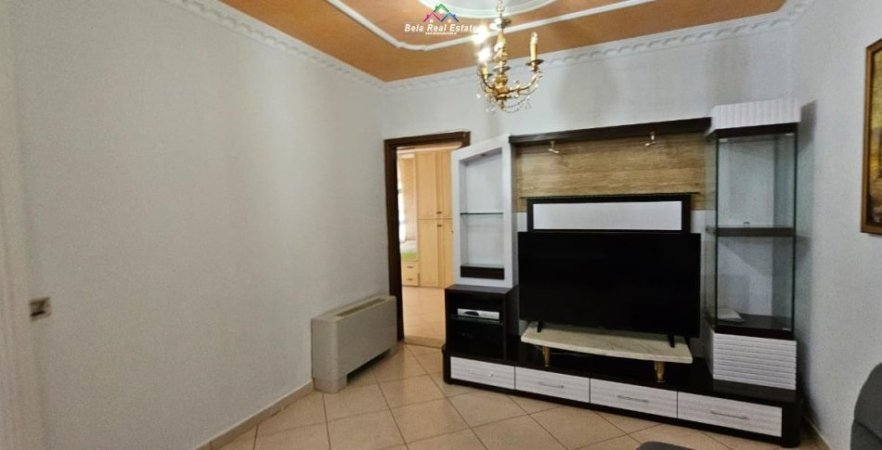 Tirane, jepet me qera apartament 2+1 Kati 4, 113 m² 550 € (Liqeni i Thate)