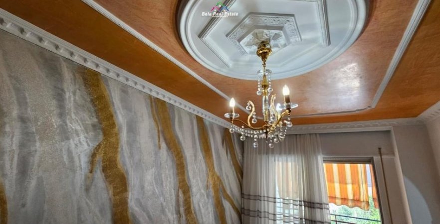 Tirane, jepet me qera apartament 2+1 Kati 4, 113 m² 550 € (Liqeni i Thate)