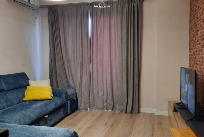 Tirane, jepet me qera apartament 2+1 Kati 2, 107 m² 350 € (Fresk)