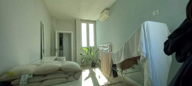 Tirane, jepet me qera apartament 2+1 Kati 12, 124 m² 1.000 Euro (Selvia)