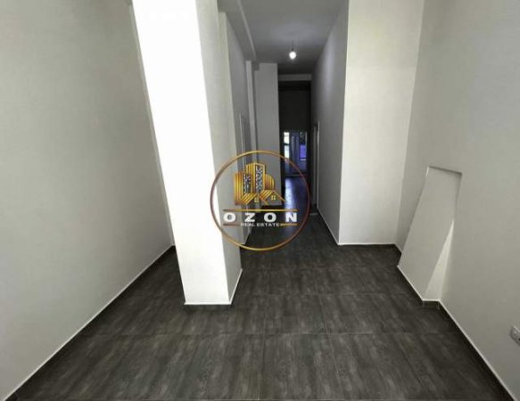 Tirane, jepet me qera ambjent biznesi Kati 0, 71 m² 350 Euro (Kompleksi Kontakt)