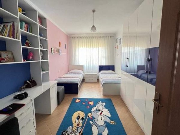 Tirane, shes apartament 2+1+BLK Kati 5, 112 m² 118.000 Euro (rruga loni ligori)