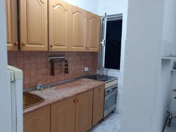 Tirane, jepet me qera apartament 1+1+A+BLK Kati 4, 55 m² 400 Euro (Rruga e Kavajes)